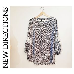 New Directions Boho Blouse Bell Sleeves Navy Blue White Lace Size Medium